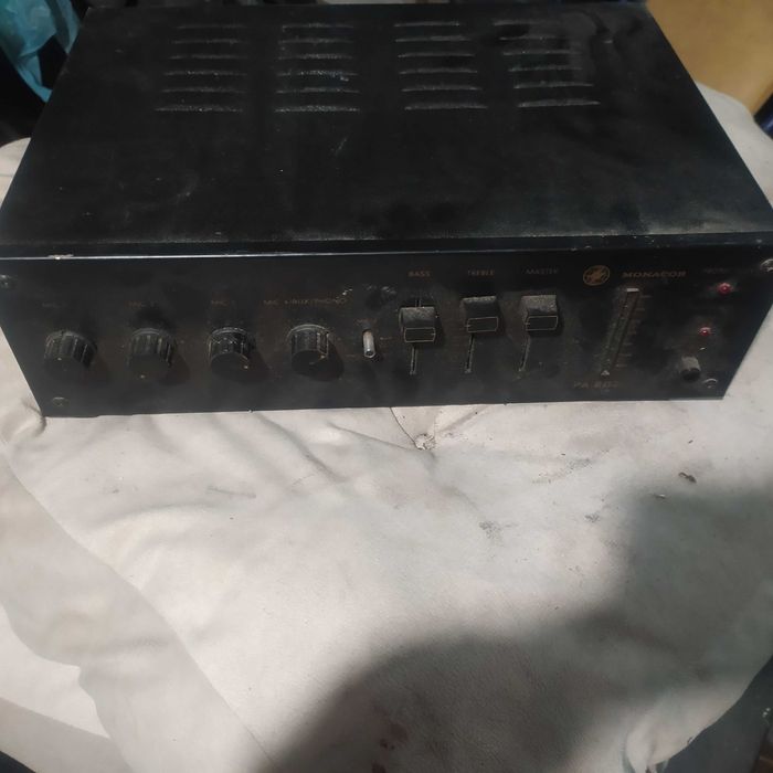 Усилвател Monacor