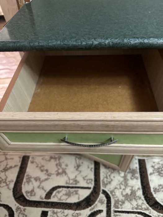 Кухонный шкаф для кухни