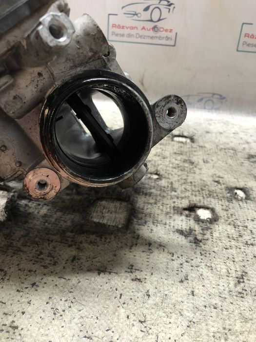 clapeta acceleratie audi a4 b8 2.0 2014