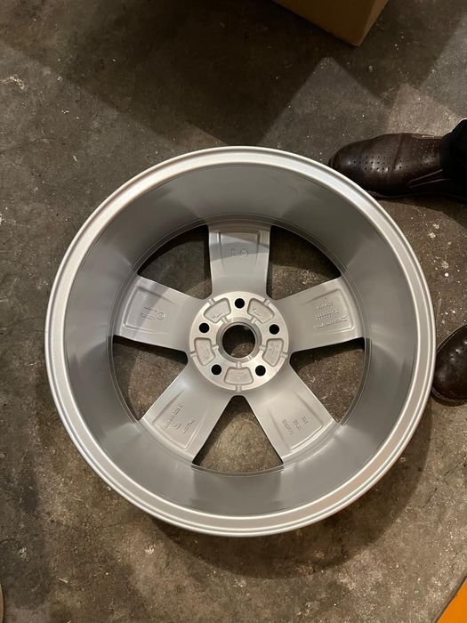 Janta noua vw Passat 17 3G0601025E