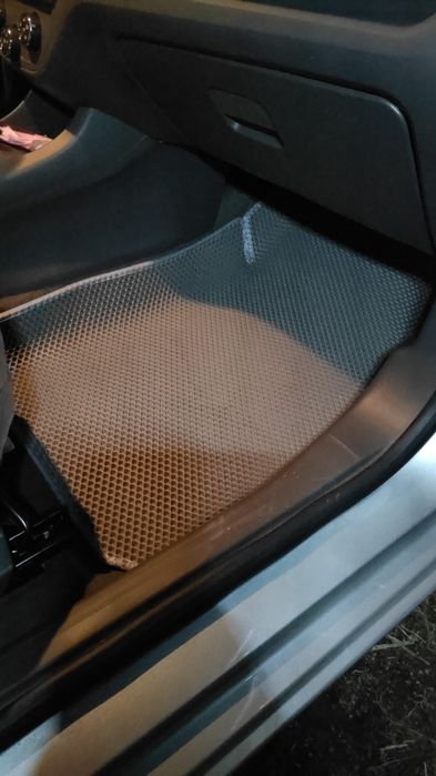 Продам комплект Эва ковриков