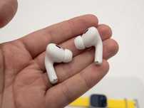 2 Чифта Air Pods Pro[1st gen]! Оригинални! БЕЗ ЗАРЯДЕН КАЛЪФ!
