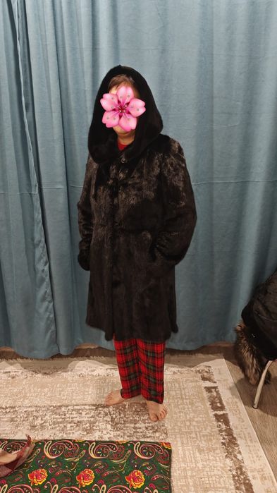 Продам шубу норковую