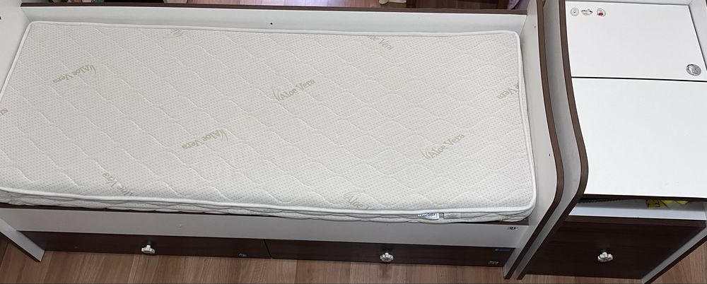 Детско легло + шкафче + матрак