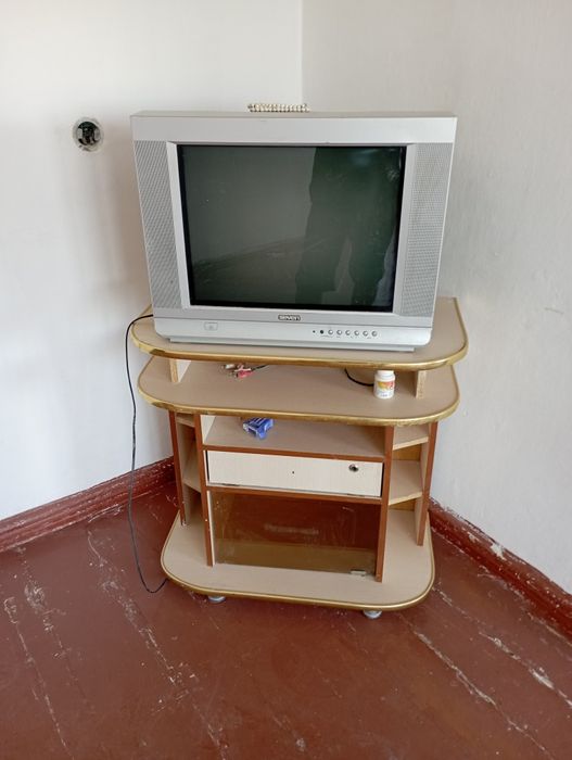 Продам телевизор