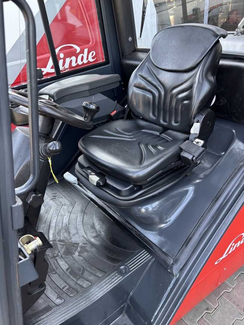 Stivuitor - Motostivuitor Linde H25T-01 Cabină An fabricație 2006
