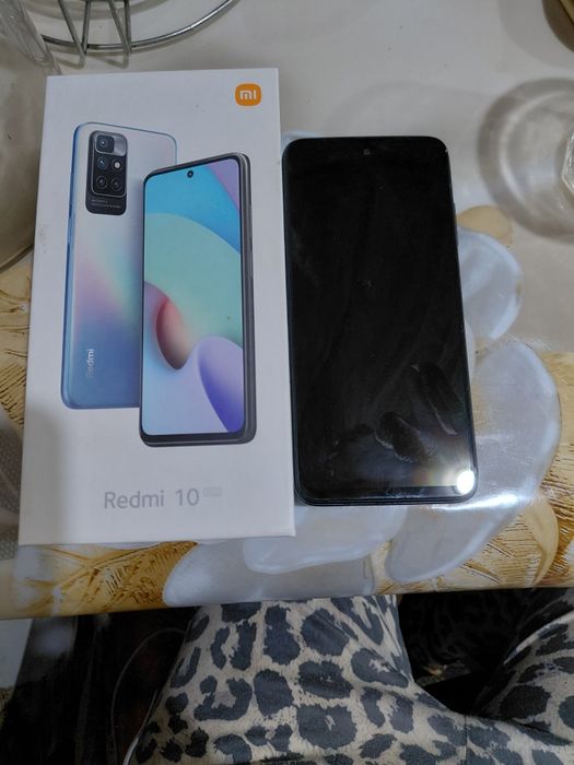 Продам смартфон redmi 10 в отличном состояние