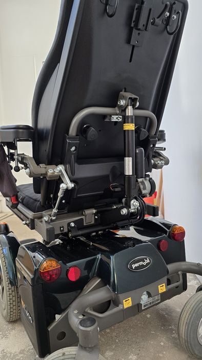 Scaun rulant electric premium Permobil C400