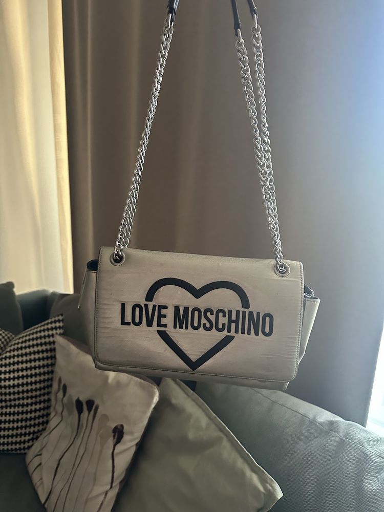 Чанта Love Moschino