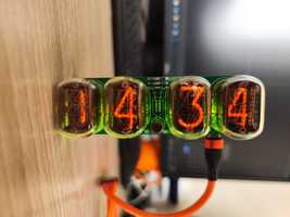 Часы на газоразрядных индикаторах ин12 Nixie clock СССР Ламповые ретро