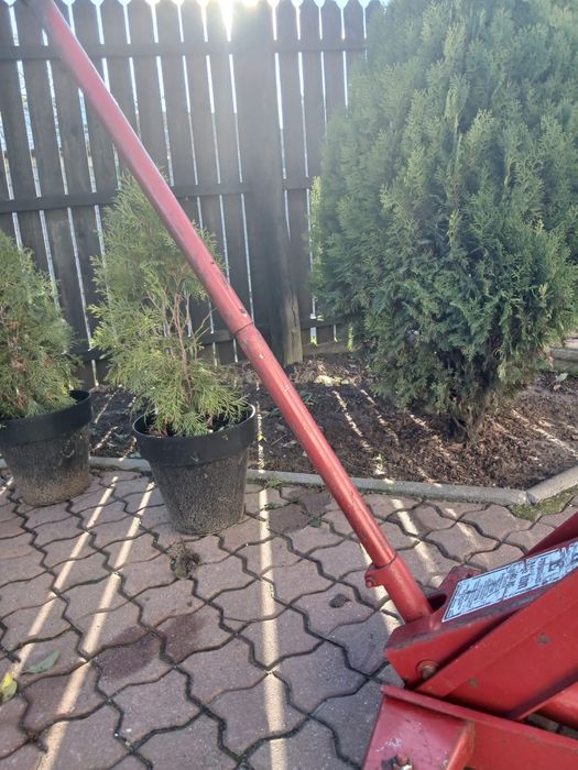 Vând cric profesional made în Sweden