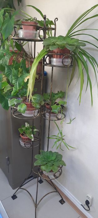 Стойка для цветов