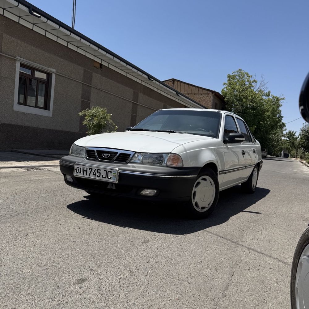 Nexia 2  1 qilingan sotiladi