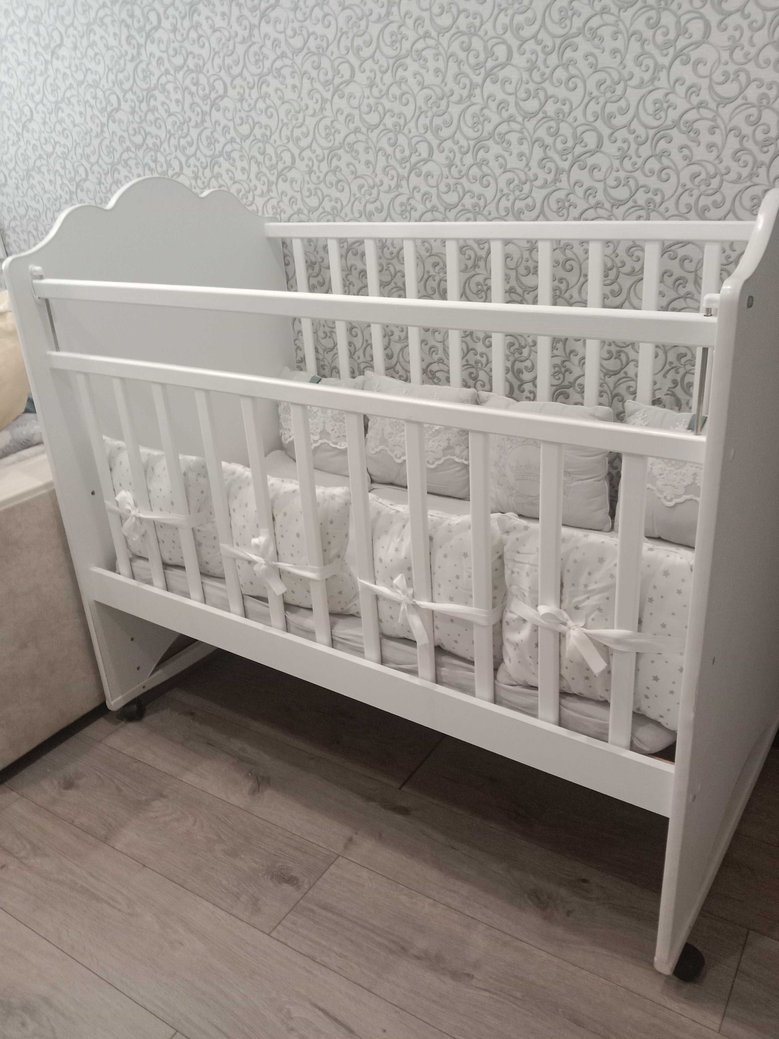 Продам детскую кроватку
