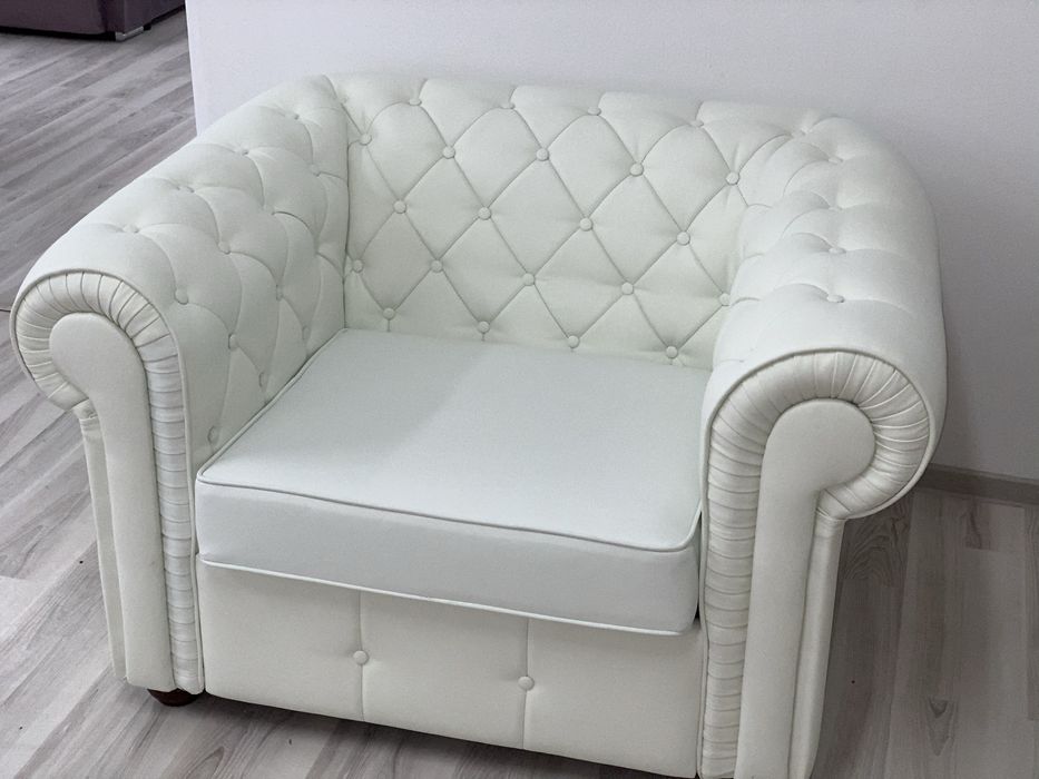 Vand fotoliu chesterfield