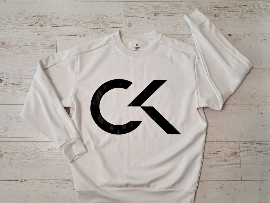 Calvin Klein -Ориг.ватирана блуза