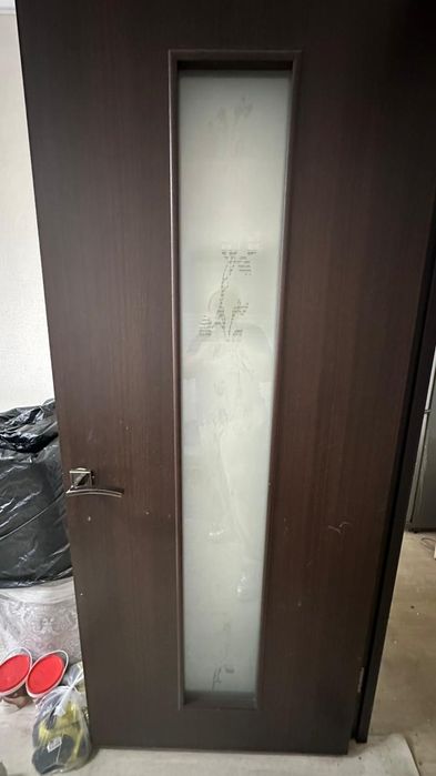 Продам двери б.у