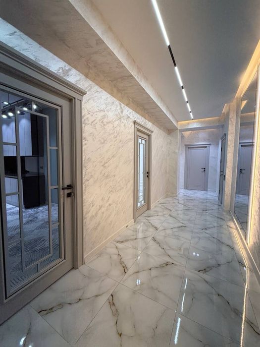 Продаётся (Без Глухой) квартира