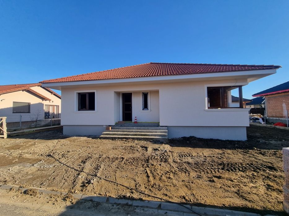 Casa de vanzare "la cheie"