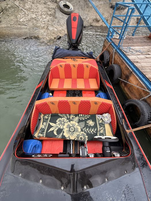 Eiminator Dytona 21 ft Racing boat