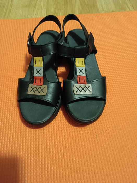 Sandale damă din piele mărimea  37