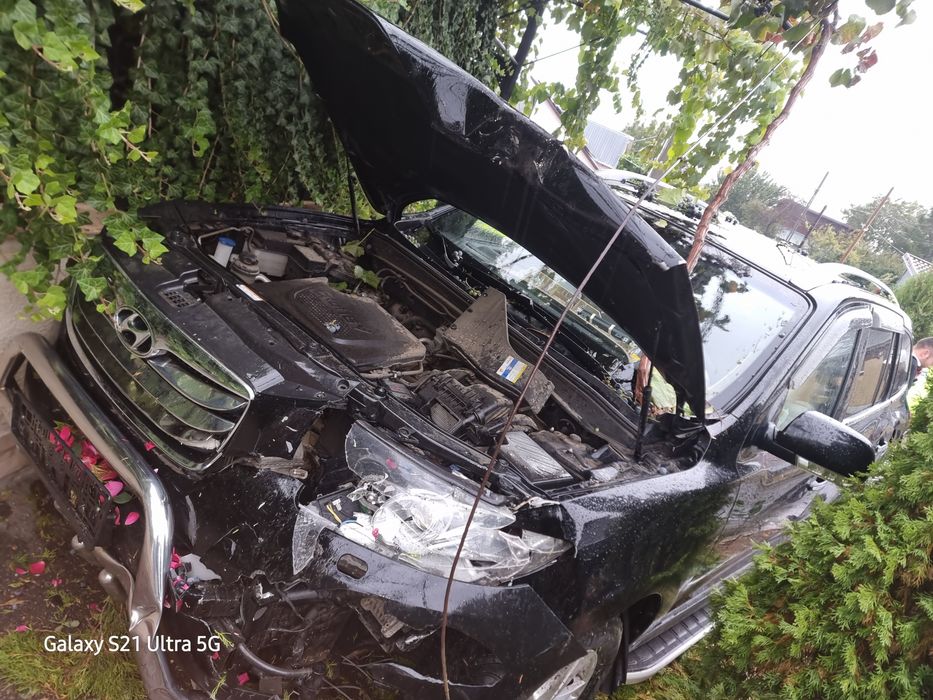 De vânzare auto Hyundai Santa fe 2 2011 avariat