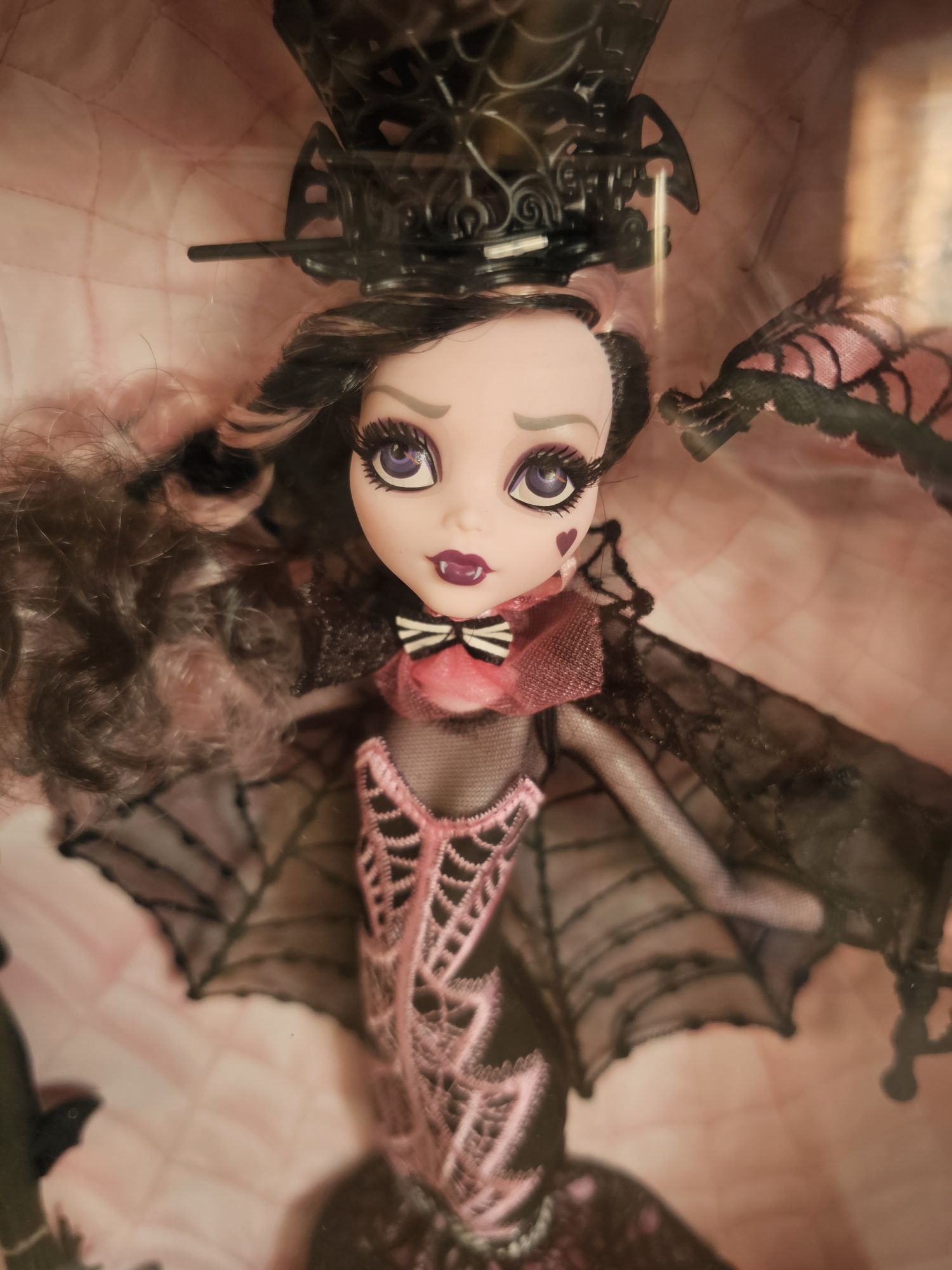 RAR! Papusa Monster High de colectie Draculaura 2015