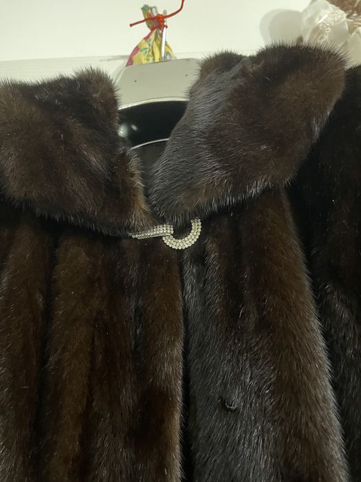 REDUCERE !!Superba haina blana naturala vizon (nurca) import