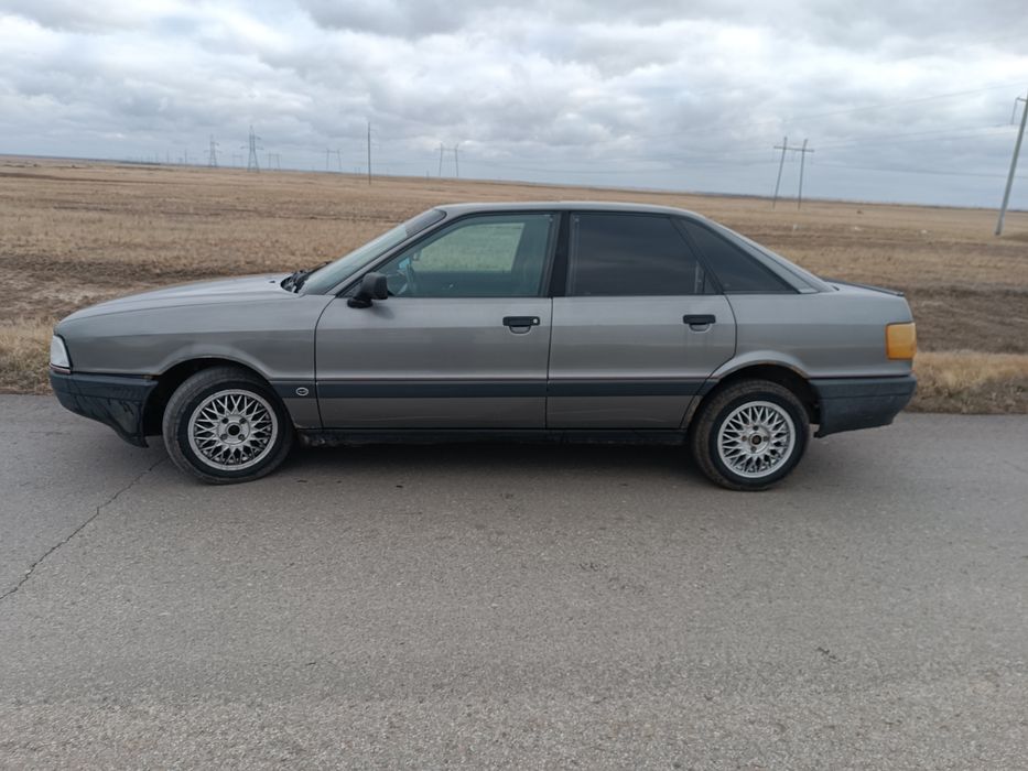 Продам Ауди 80 б3