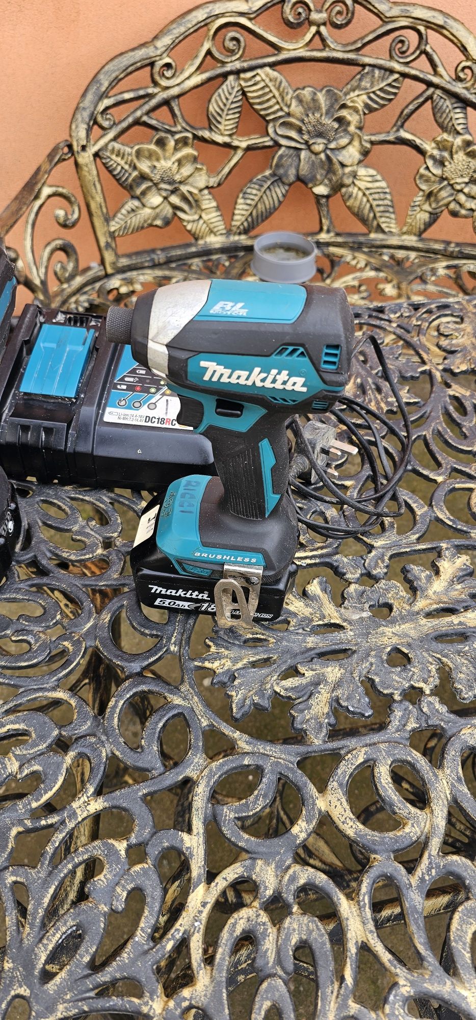 set filetante makita model brushless.