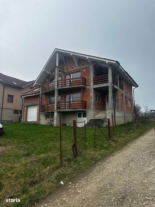 SATU NOU DE JOS, casa D+P+E 300mp , cu teren 21ari!
