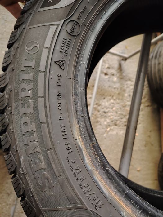 215/65 R16C Semperit Van-Grip de iarnă M+S 2822