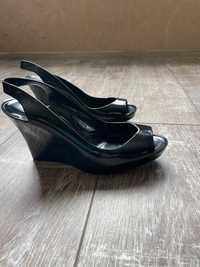 Нови черни силиконови сандали на платформа 40 номер Kartell