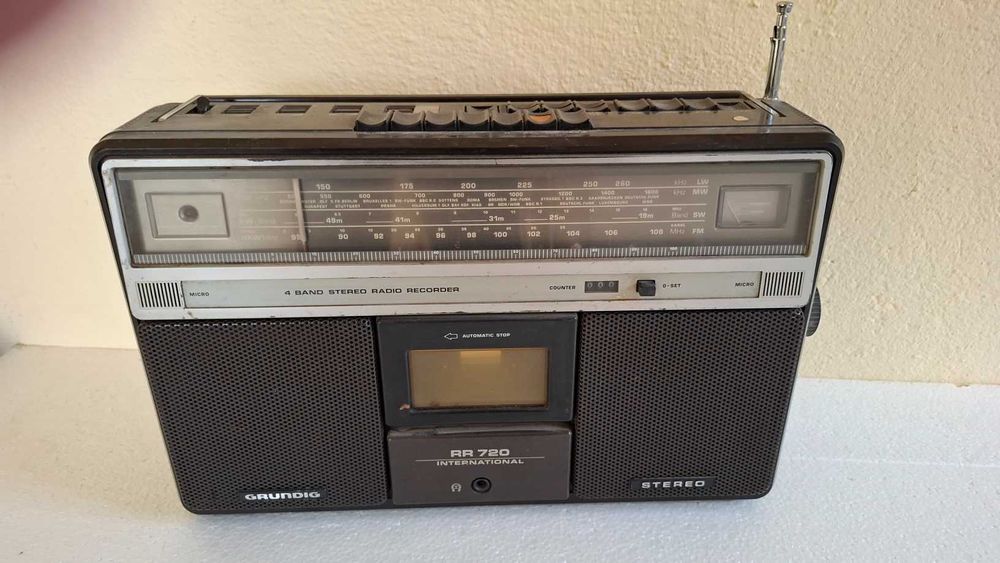 Radio Casetofon stereo Grundig RR720