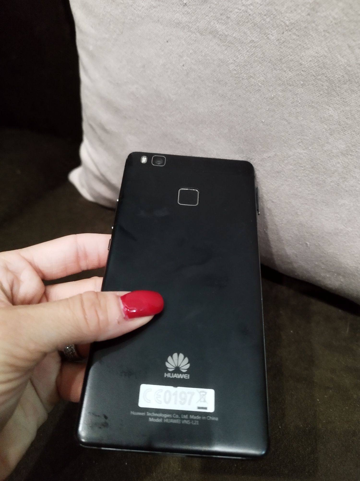 Телефон Huawei p9 lite