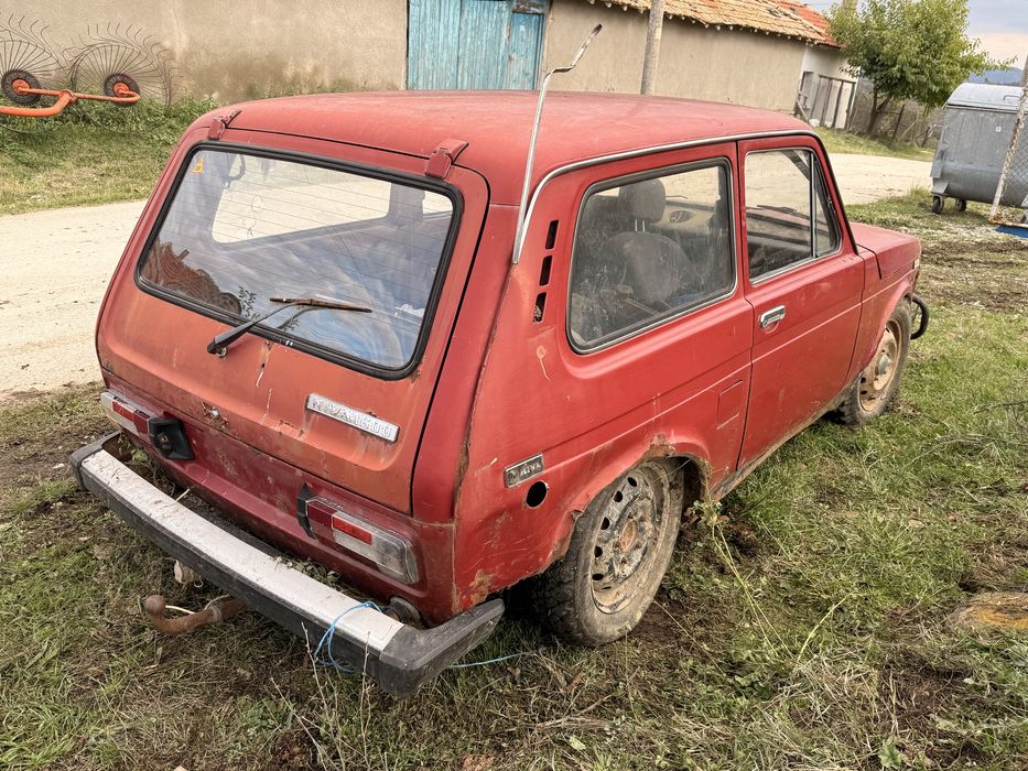 Лада нива на части