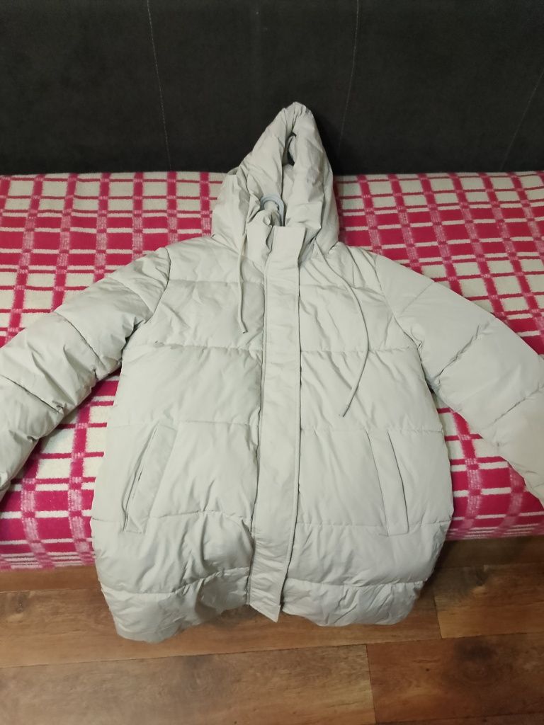Продам куртку зимнюю