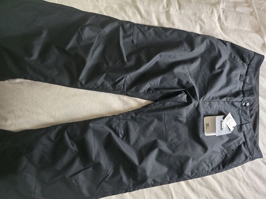 Новые горнолыжные штаны от DC размер L