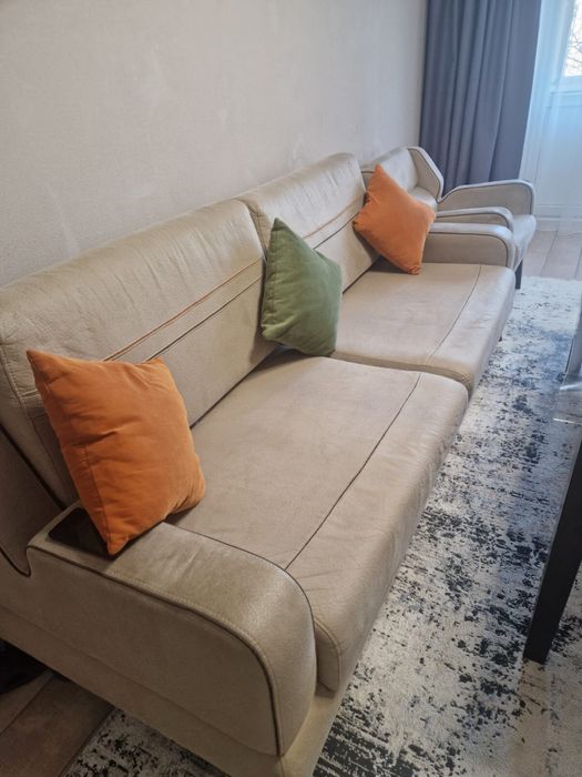 Продам диван и два кресла/по отдельности. Срочно!