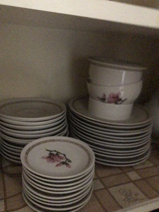 Порцеланов сервиз