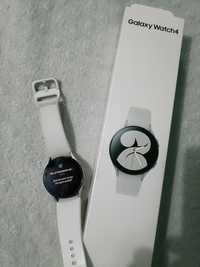 Продам часы Самсунг Galaxy Watch4