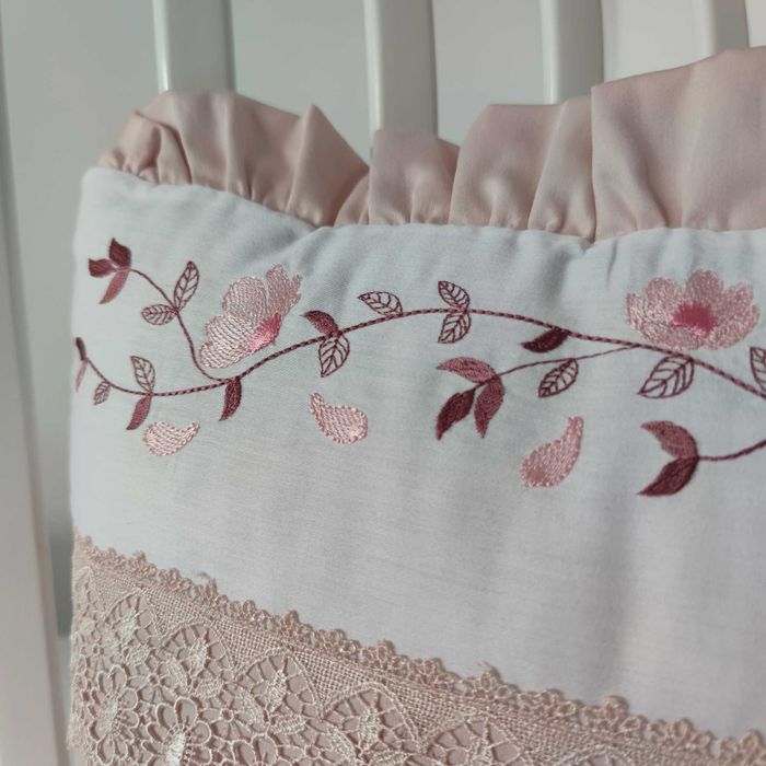 Луксозен бебешки спален комплект за момиче с обиколник + подарък