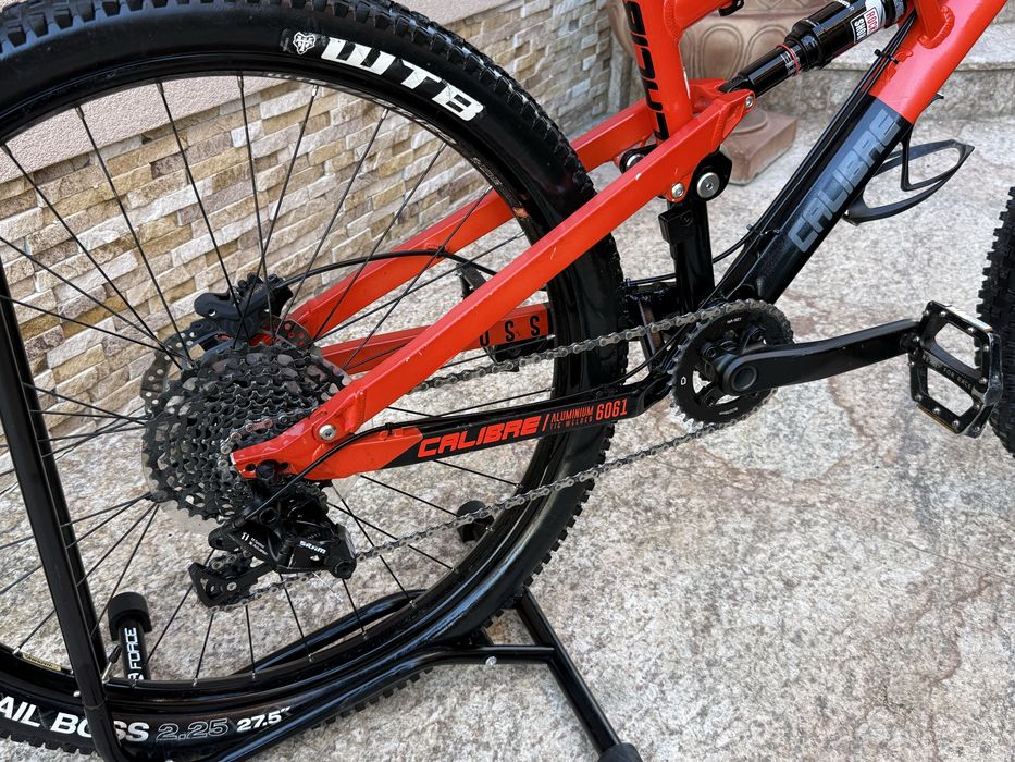 Calibre Bossnut Мекица 27.5 цола М размер 1х11 скорости NX