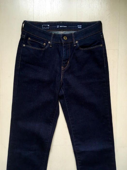 Blugi LEVI'S, masura 27/34, model clasic, drept