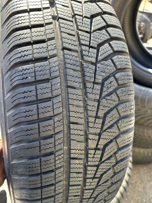 4 зимни гуми hankook  215 60 17