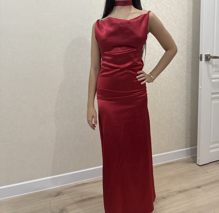 Продам платье для девочки