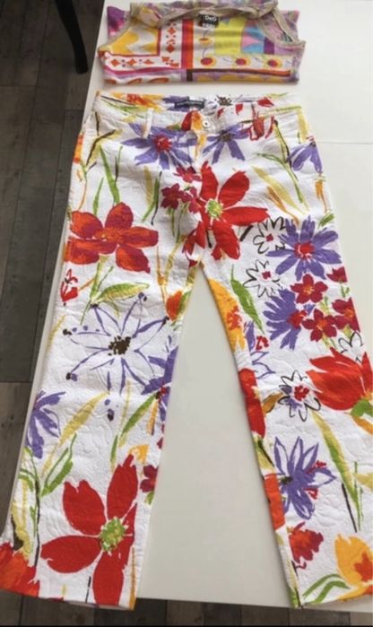 Pantaloni  originali !