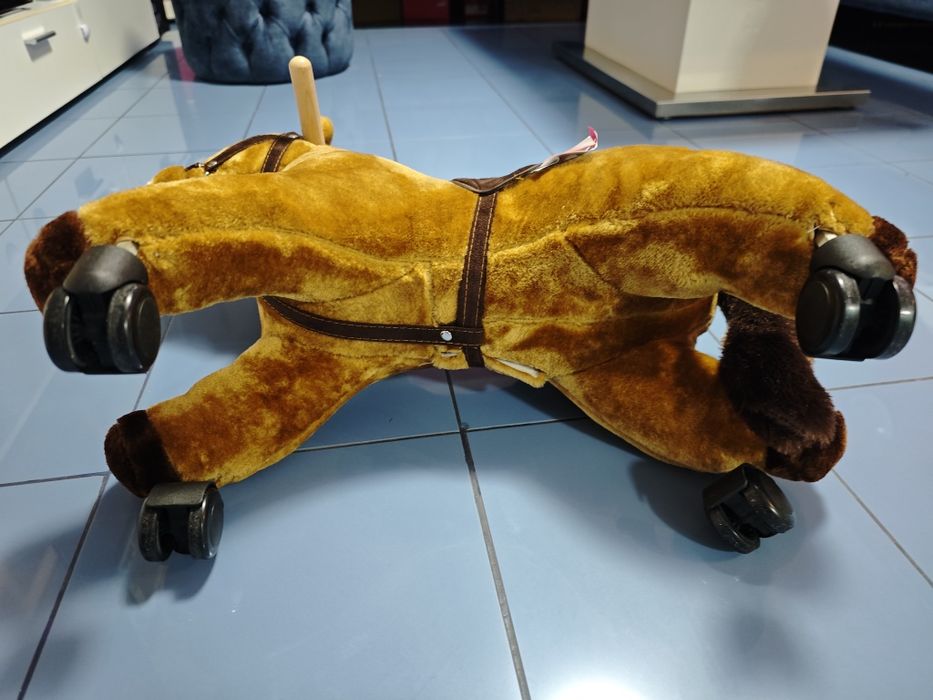 Детско плюшено конче