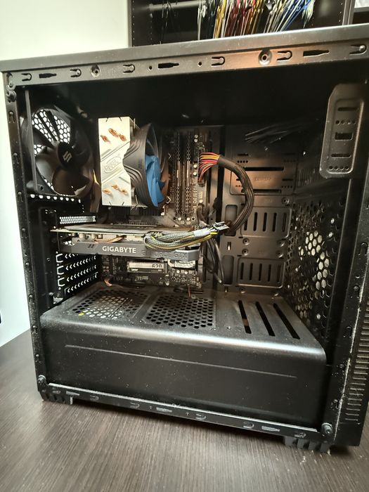 unitate / pc desktop