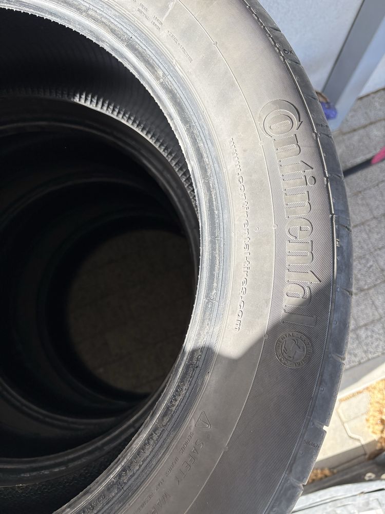 Гуми Continental 235/50/18